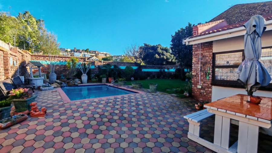 3 Bedroom Property for Sale in Deoville Park Western Cape